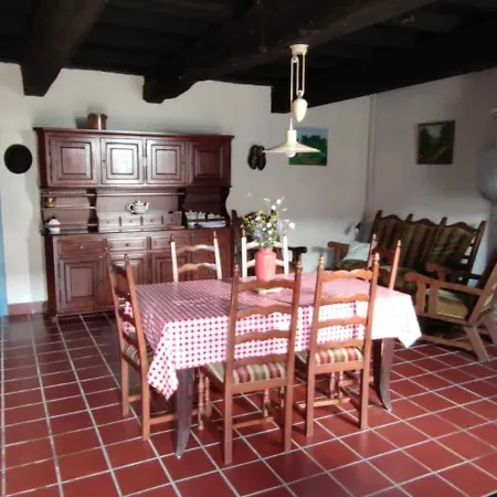 Ancienne Ferme Independante Pres De Brout-vernet, Grand Jardin, Cuisine Equipee, Wi-fi, Terrasse, Barbecue - Fr-1-489-316 Saint-Didier-la-Foret
