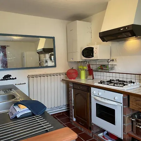 Tatil Evi Ancienne Ferme Independante Pres De Brout-vernet, Grand Jardin, Cuisine Equipee, Wi-fi, Terrasse, Barbecue - Fr-1-489-316